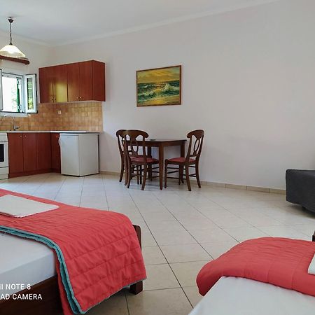 Aparthotel Oasis Exclusive Párga Pokój zdjęcie