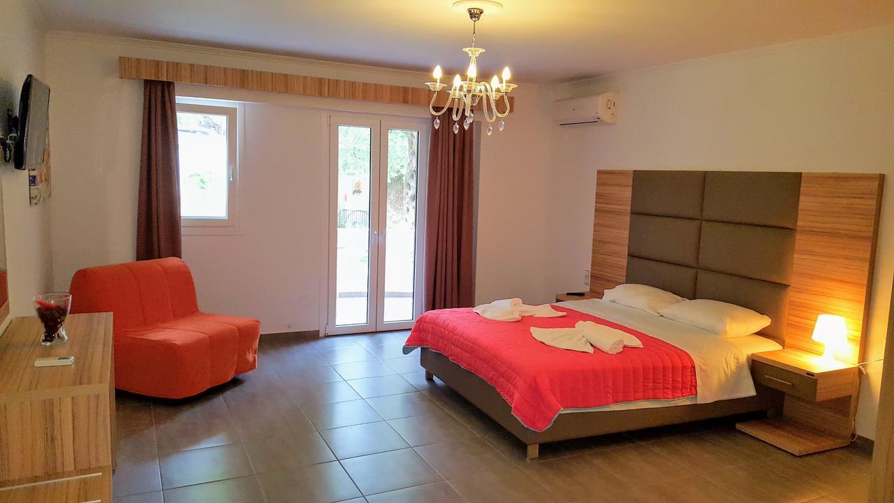 Aparthotel Oasis Exclusive Párga Zewnętrze zdjęcie